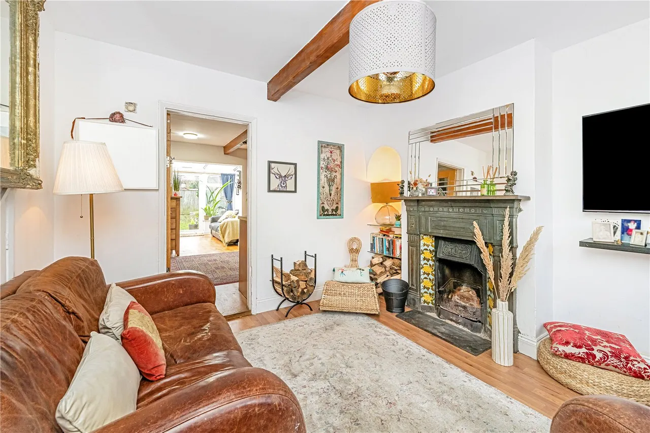 Swan Close, Hanworth, TW13 6PA, photo 4