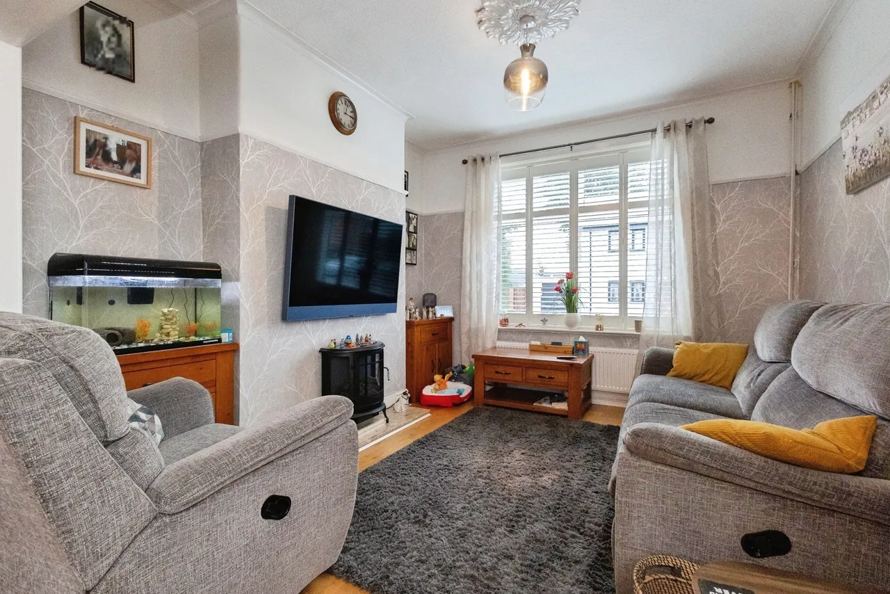 Town Lane, Denton, M34, photo 3