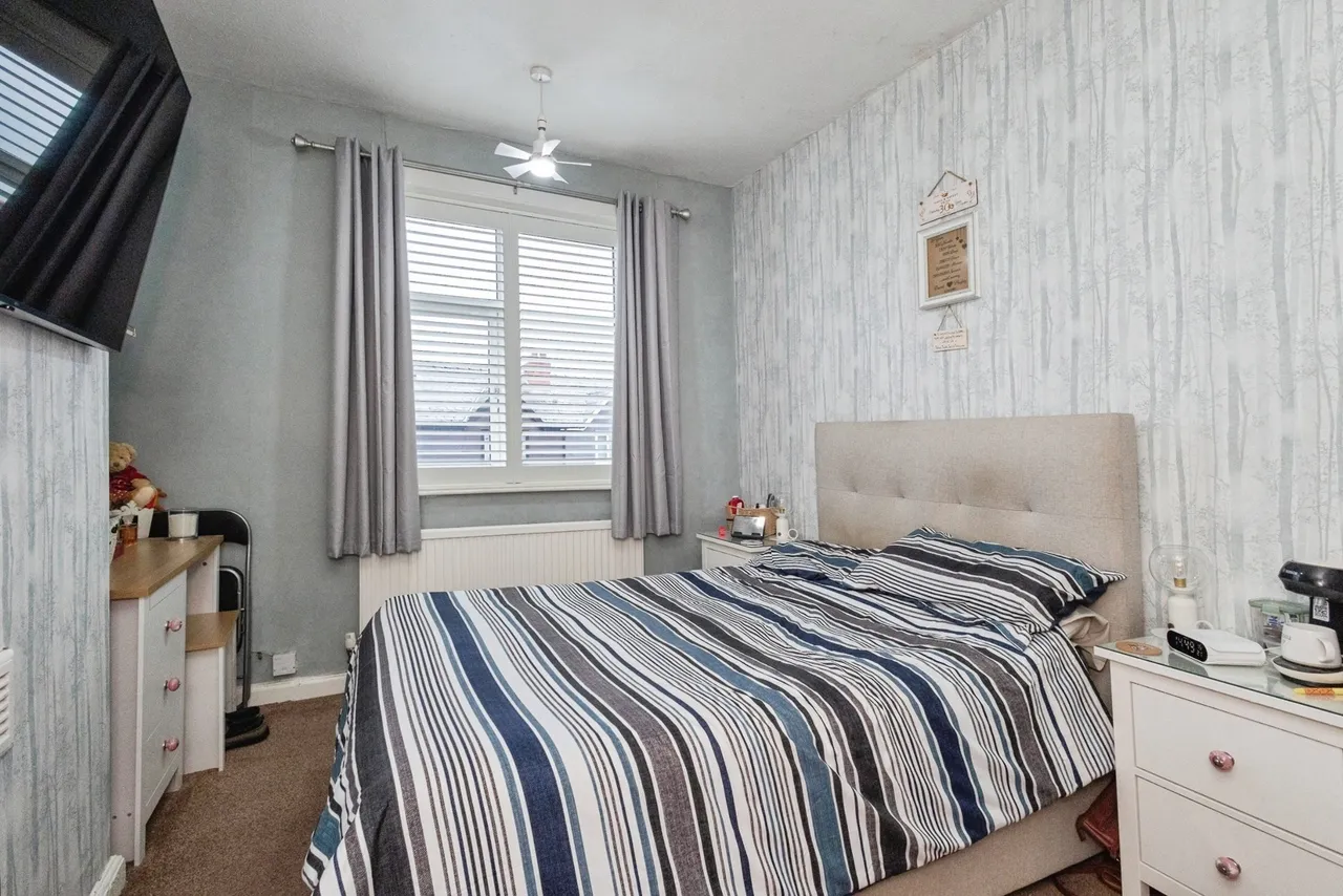 Town Lane, Denton, M34, photo 9