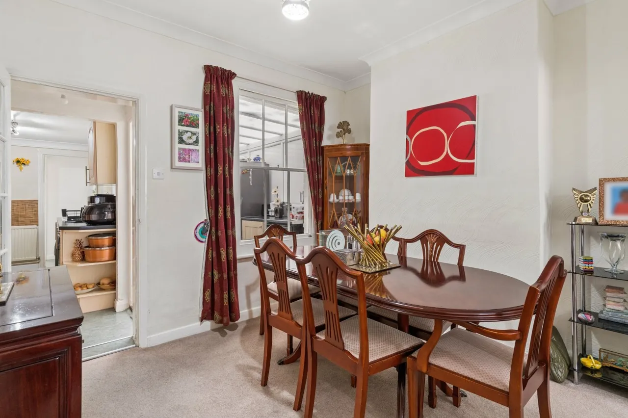 Avenue Road, St Neots, PE19, photo 4