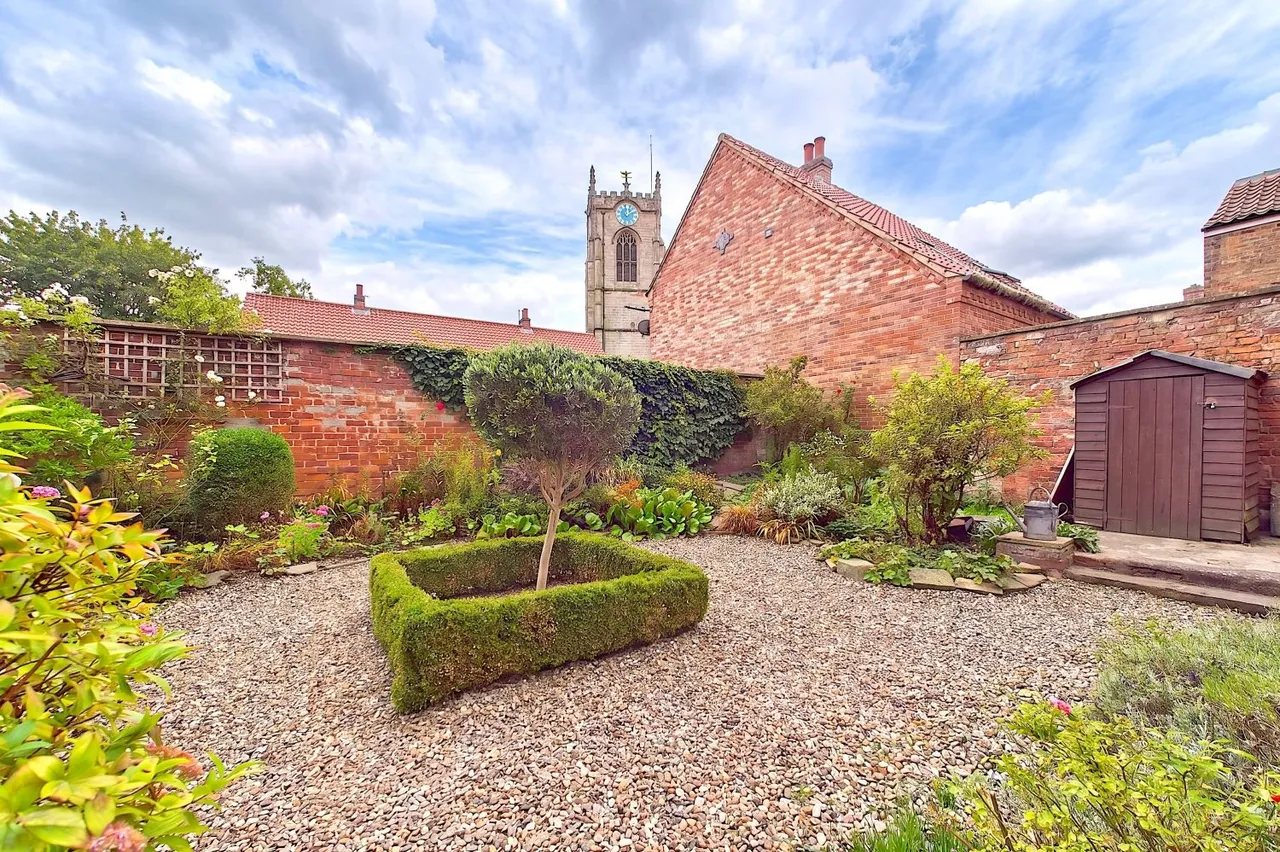 Chapmangate, Pocklington, YO42, photo 2