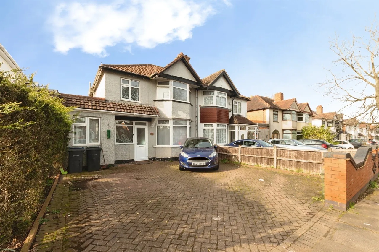 3 bed house for sale — Fox Hollies Road, Hall Green, Birmingham