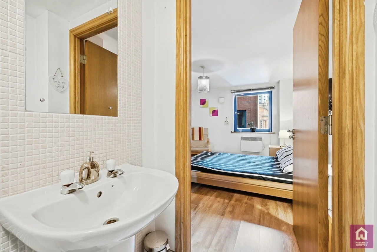 Whitworth Street, Piccadilly, M1, photo 8