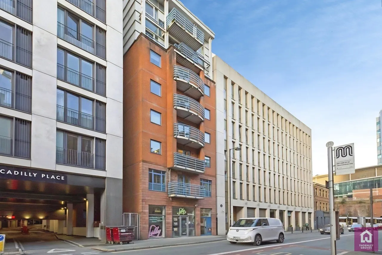 Whitworth Street, Piccadilly, M1, photo 14