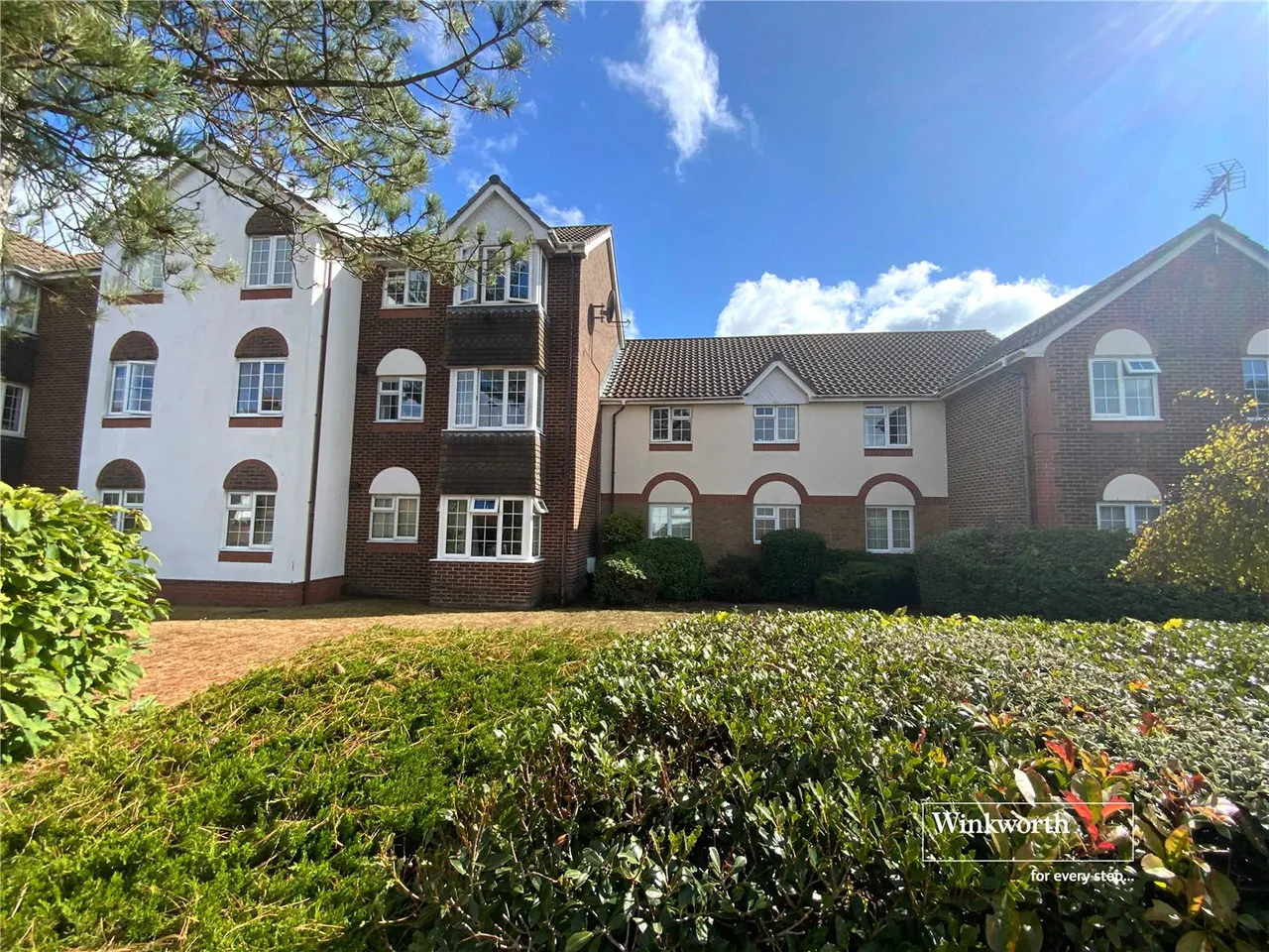 Wentworth Drive, Christchurch, Dorset, BH23, photo 12