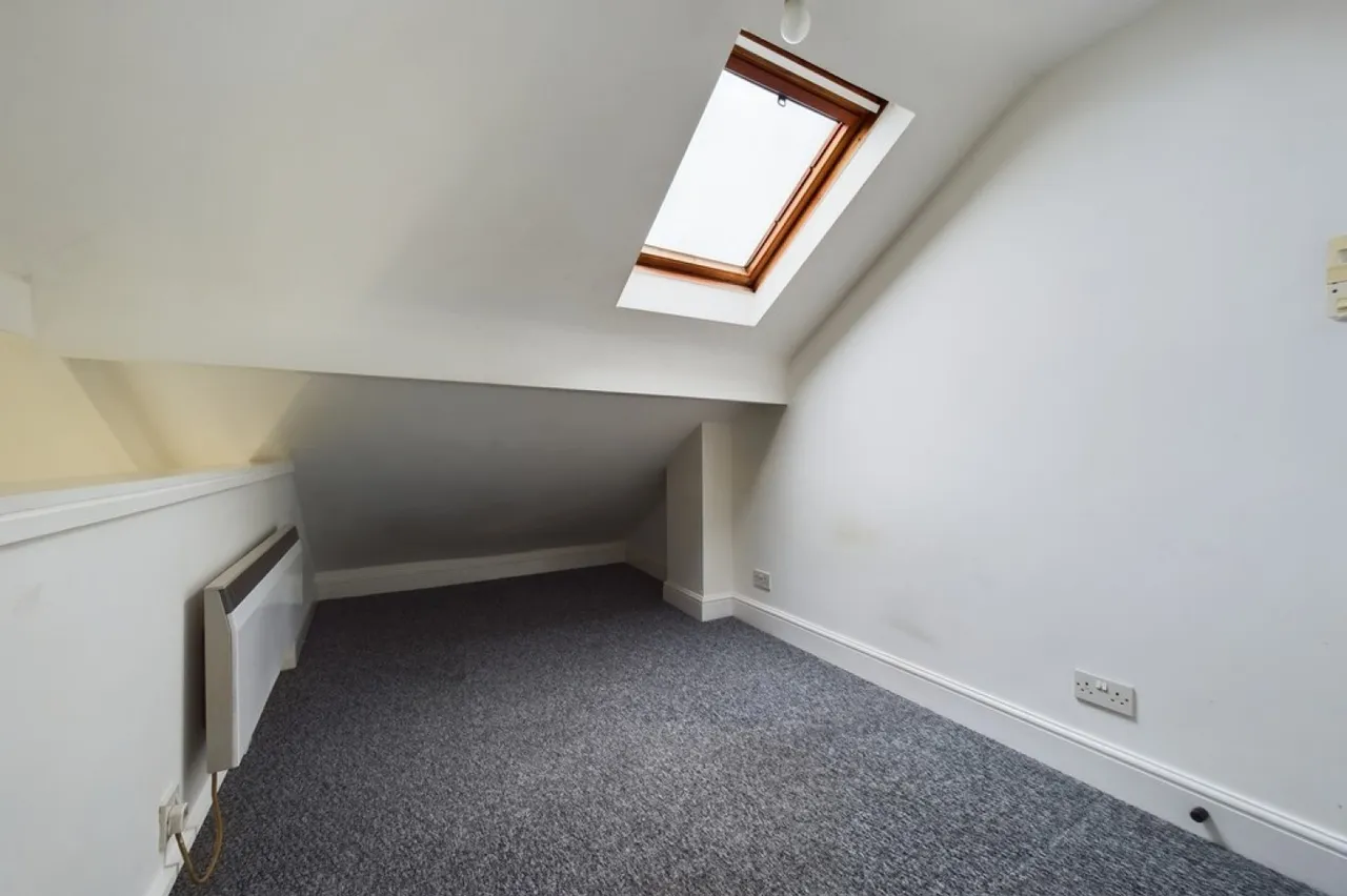 Cheriton Road, Folkestone, CT20, photo 4