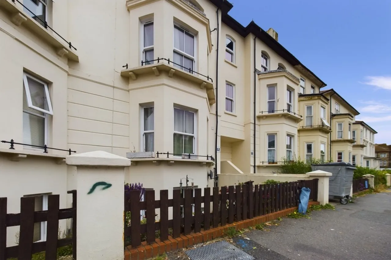 Cheriton Road, Folkestone, CT20, photo 9