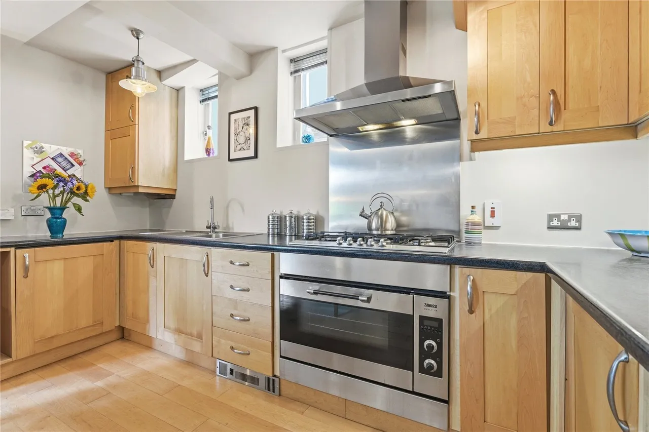 Elsynge Road, London, SW18, photo 4