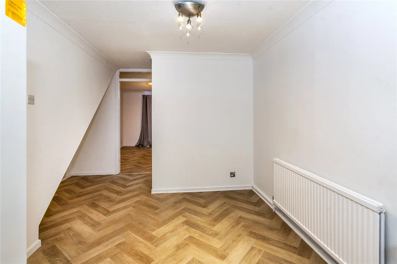 Dawson Close, Hayes Fees Apply, UB3, photo 6