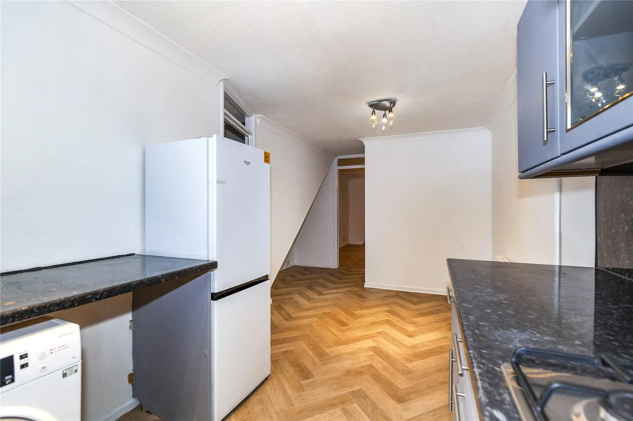 Dawson Close, Hayes Fees Apply, UB3, photo 16