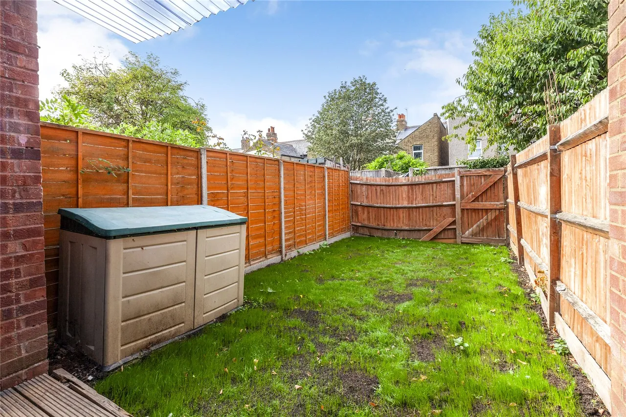Dawson Close, Hayes Fees Apply, UB3, photo 17