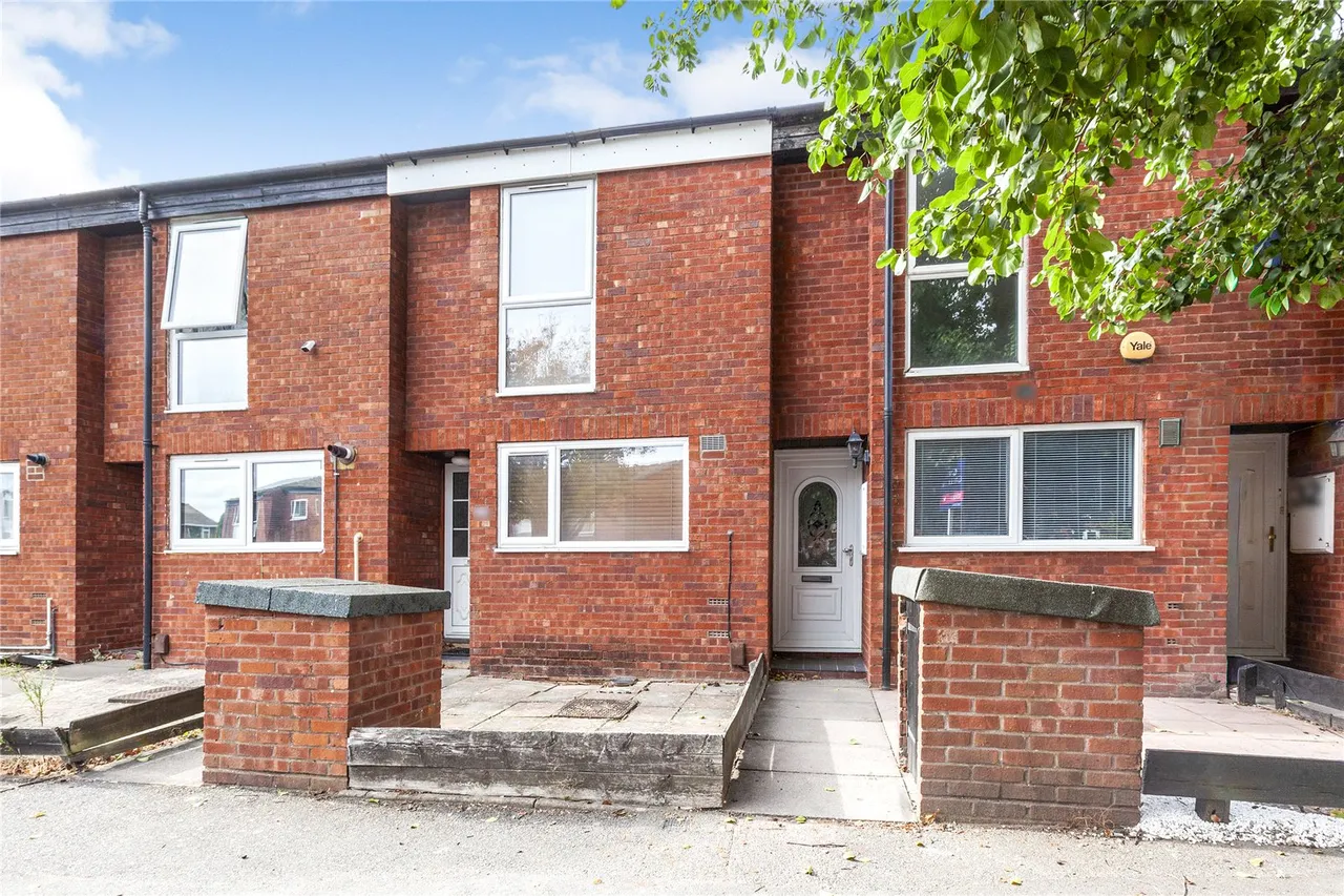 Dawson Close, Hayes Fees Apply, UB3, photo 18