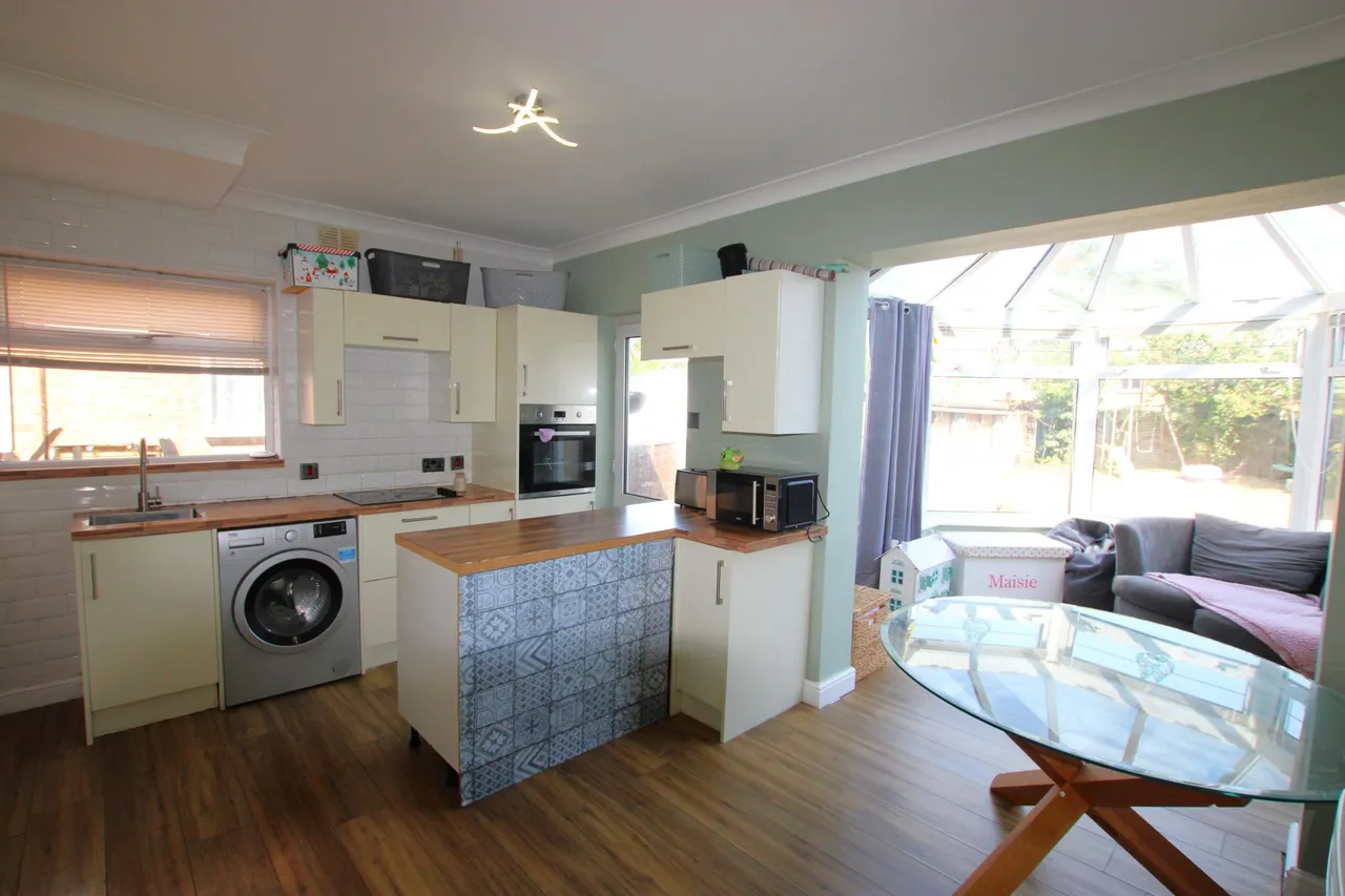 Talbot Road, Rushden, NN10, photo 3