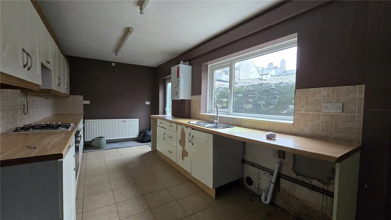 Maeshyfryd Road, Holyhead, LL65, photo 4