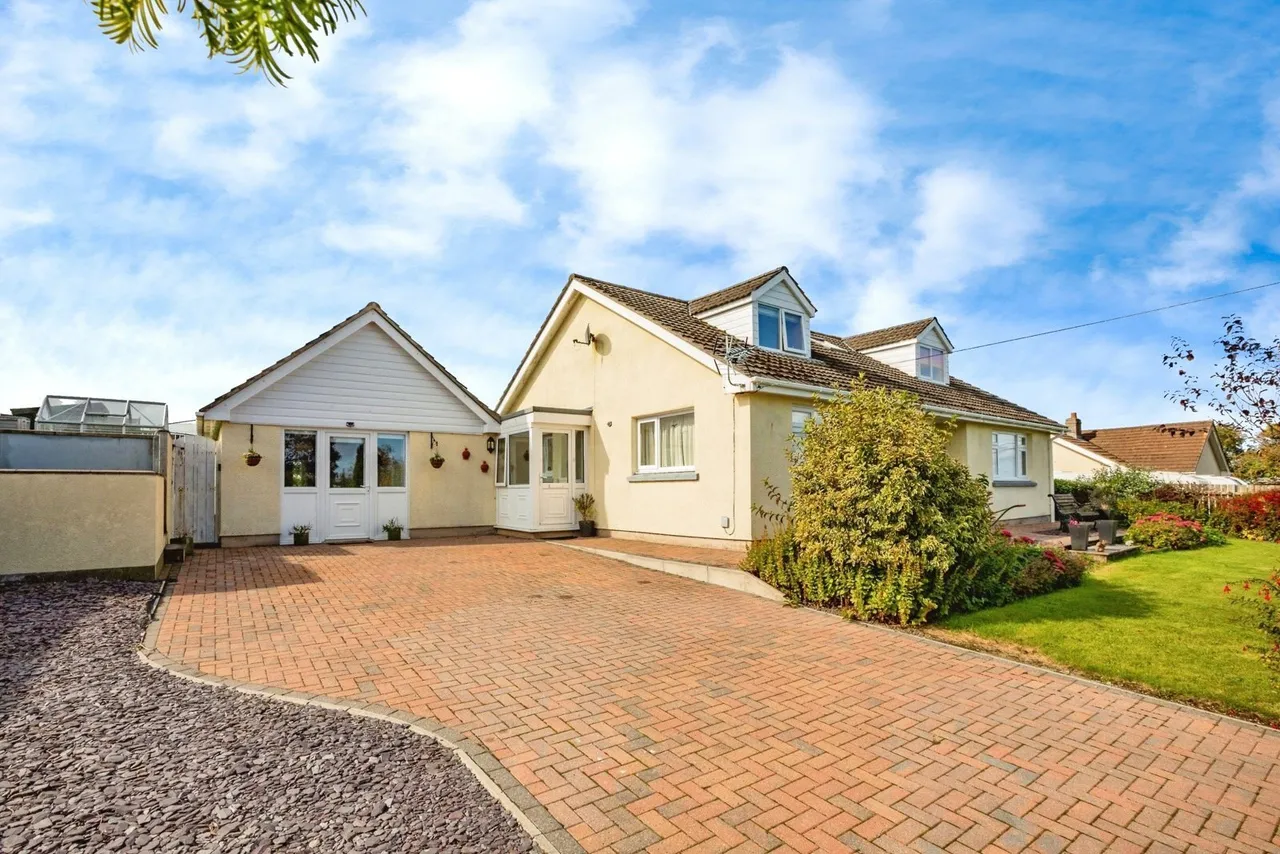 4 bed house for sale, Mydroilyn, Lampeter, SA48