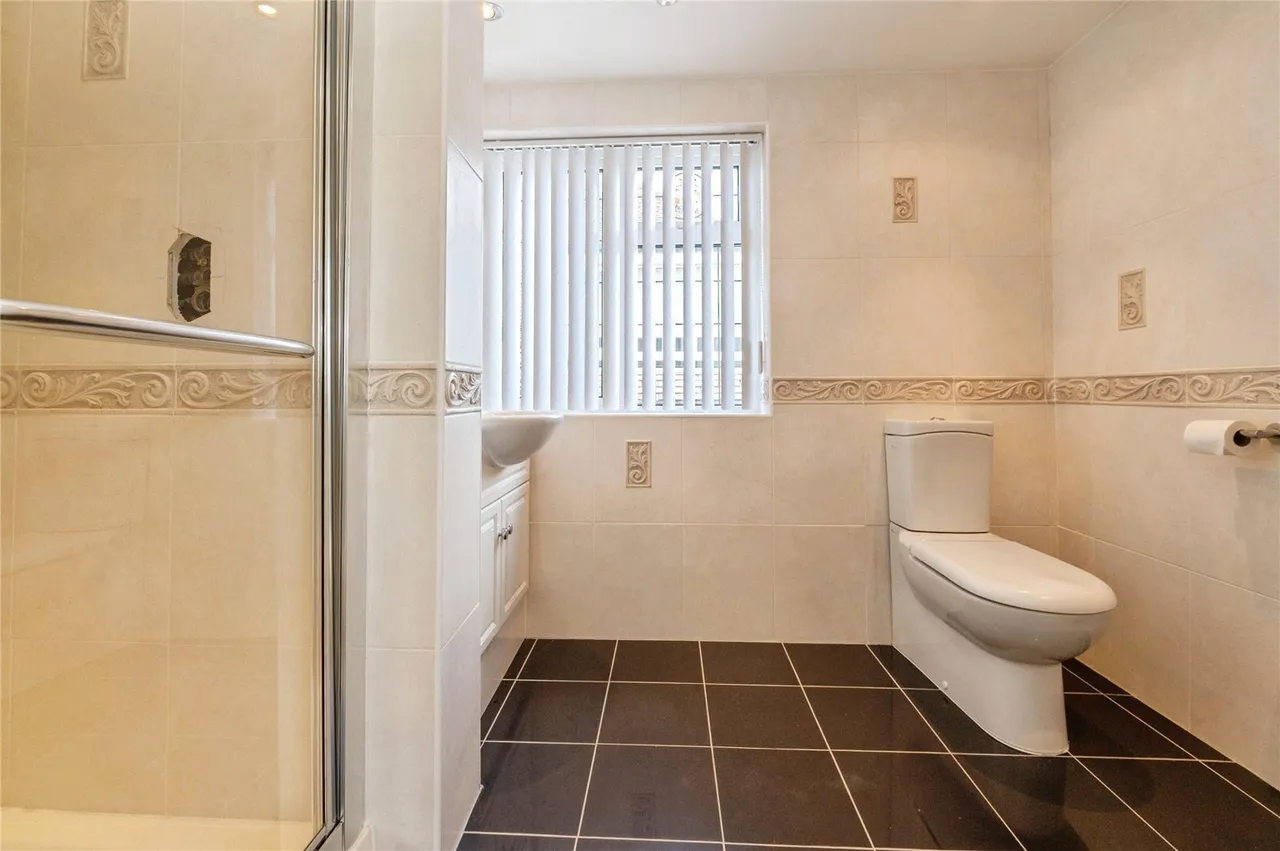 Long Lane, Grays, Essex, RM16, photo 12