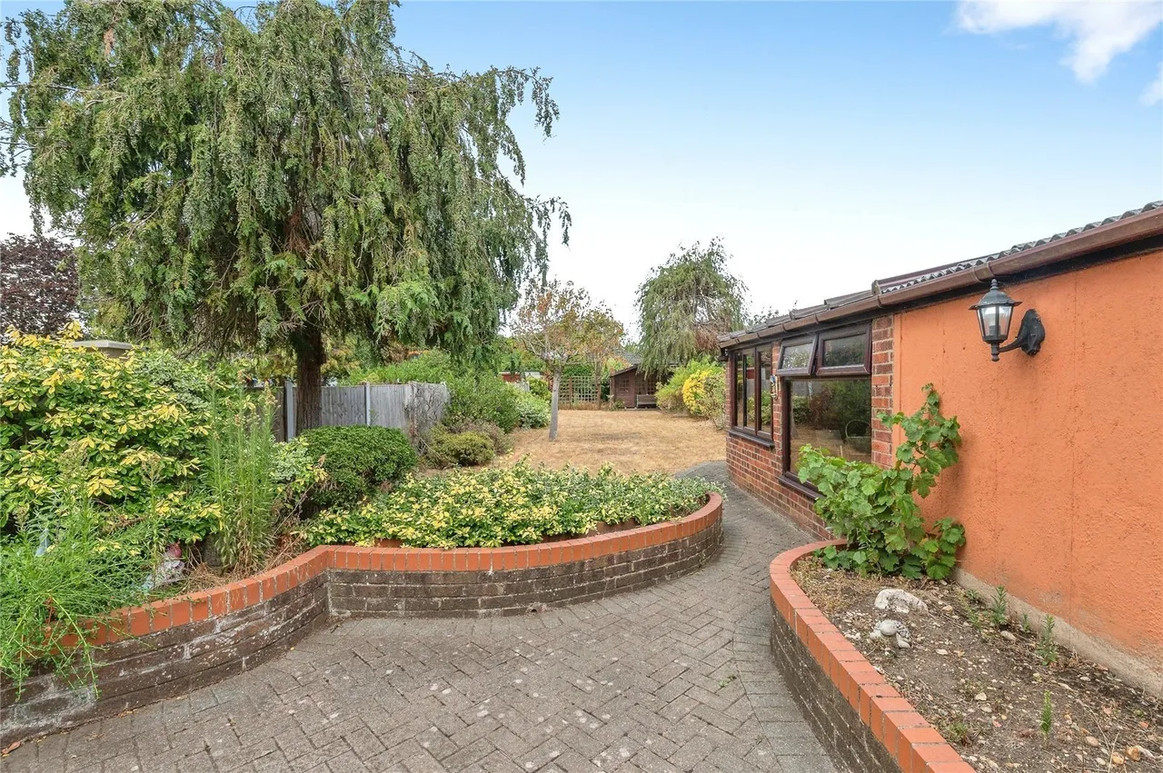 Long Lane, Grays, Essex, RM16, photo 18