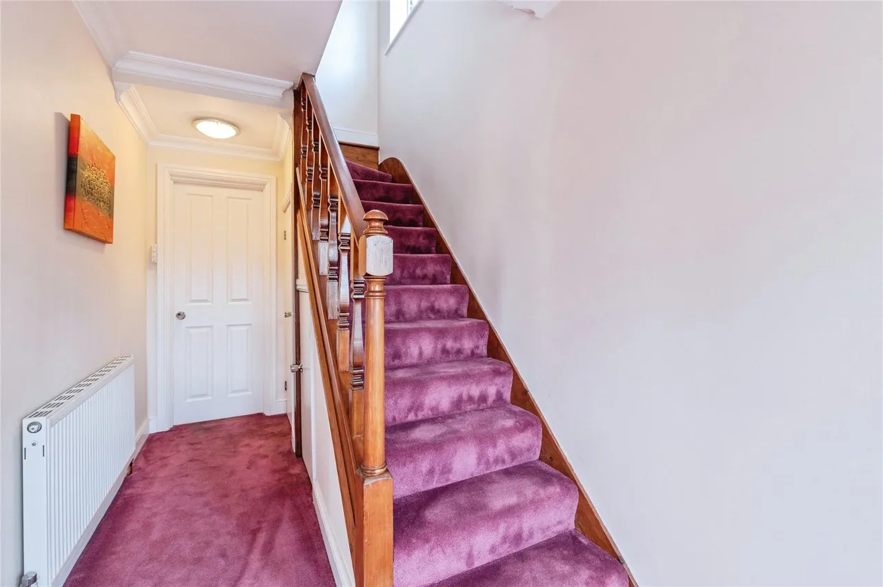 Long Lane, Grays, Essex, RM16, photo 3
