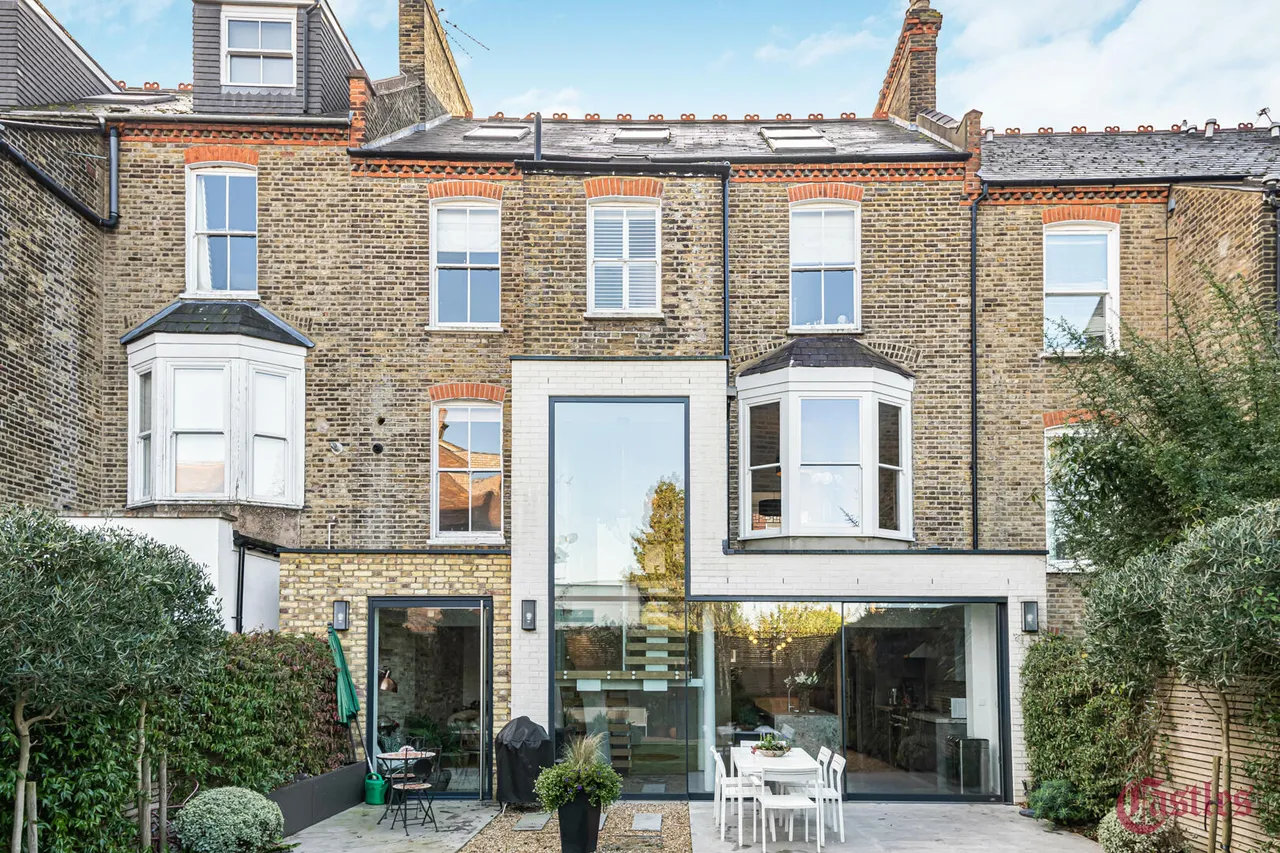 Dickenson Road, N8, photo 13