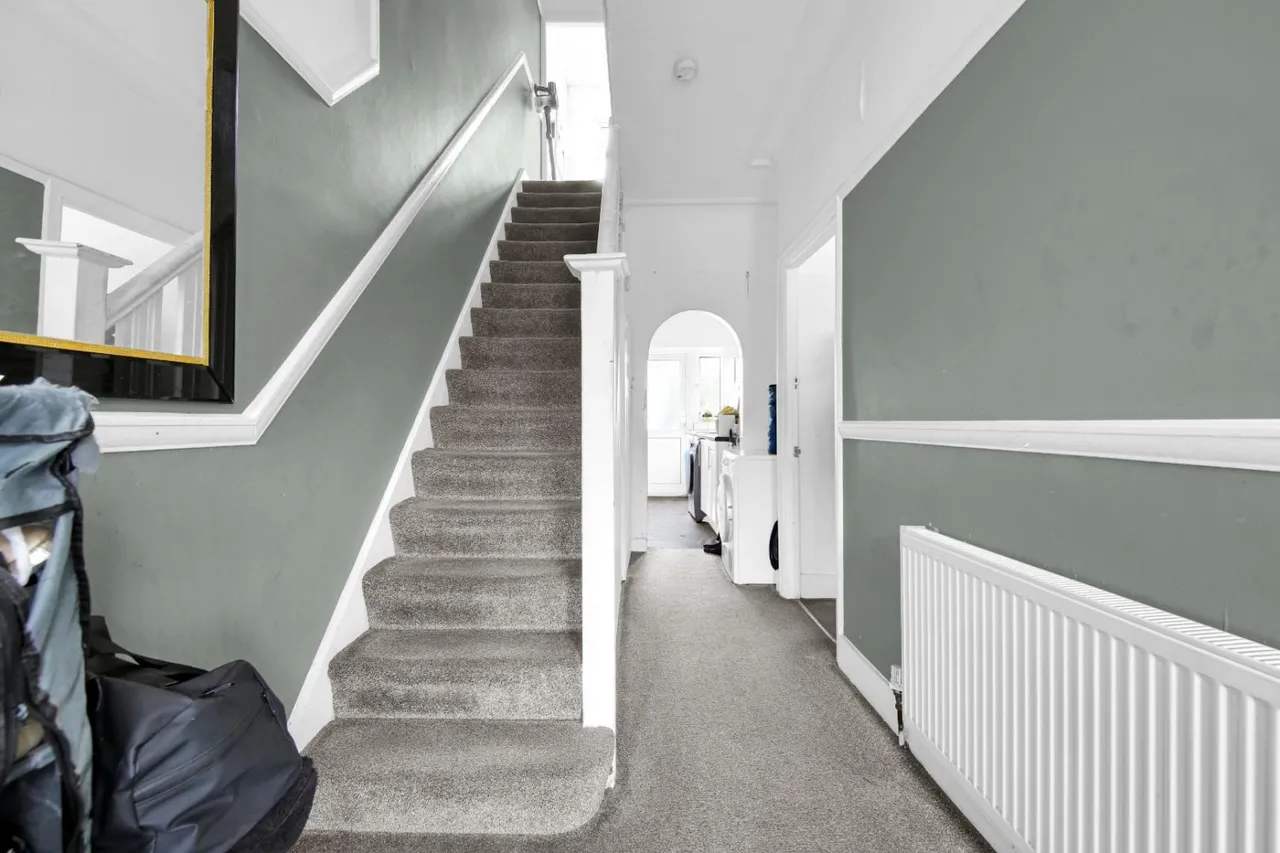 Whalebone Lane North, Chadwell Heath, RM6, photo 16