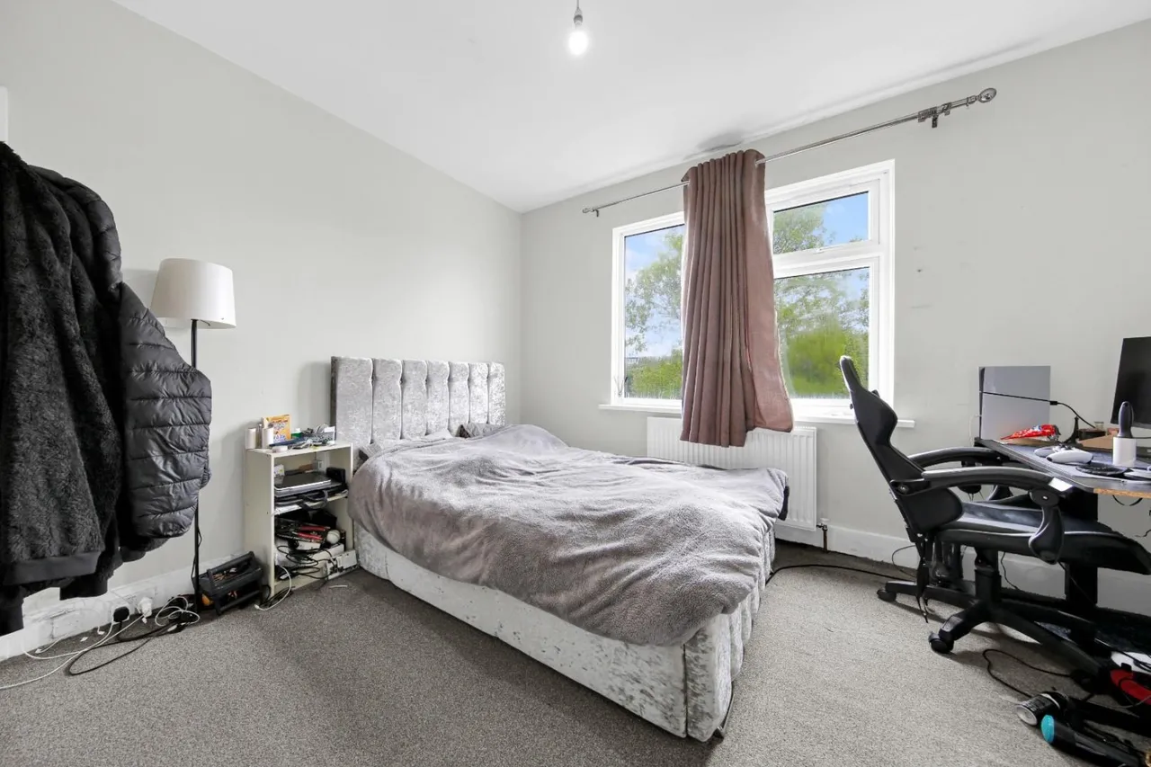 Whalebone Lane North, Chadwell Heath, RM6, photo 10