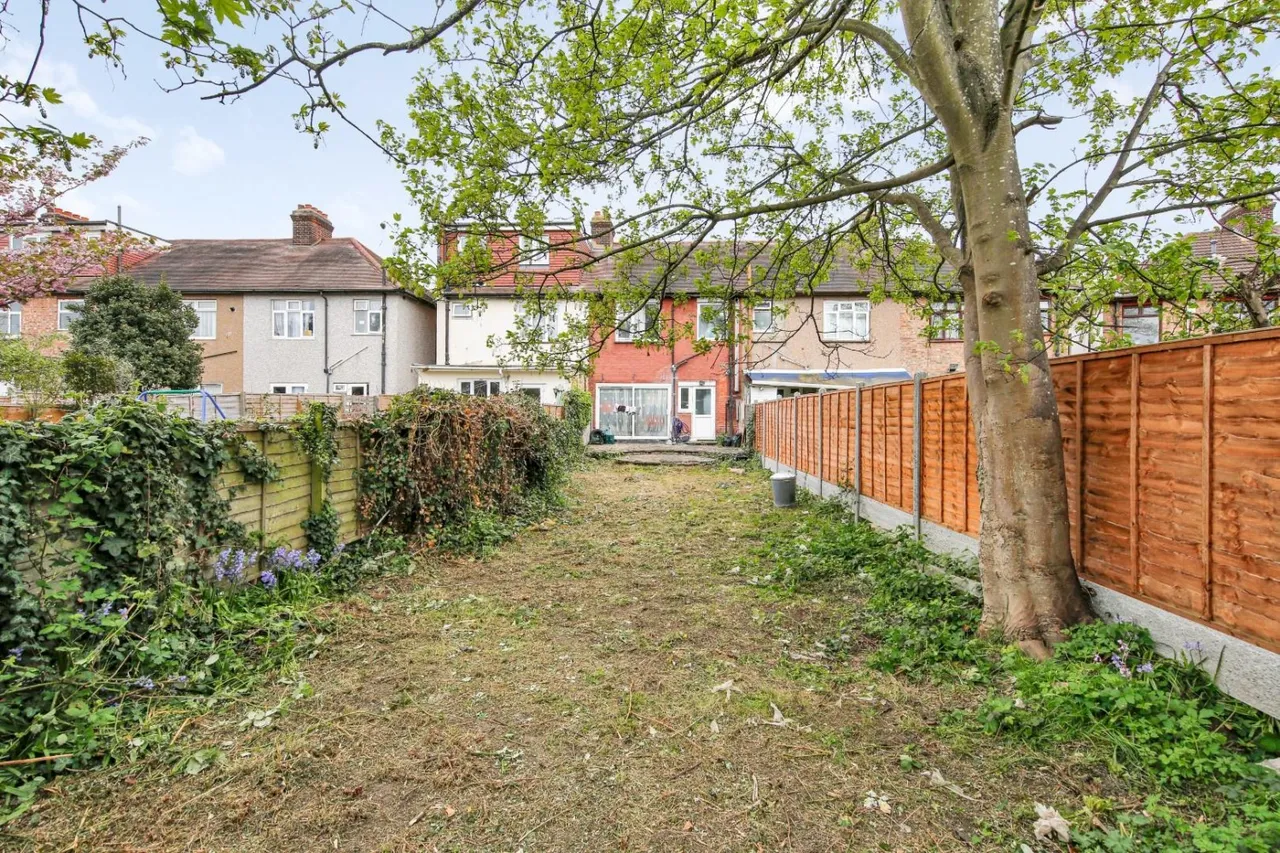 Whalebone Lane North, Chadwell Heath, RM6, photo 17