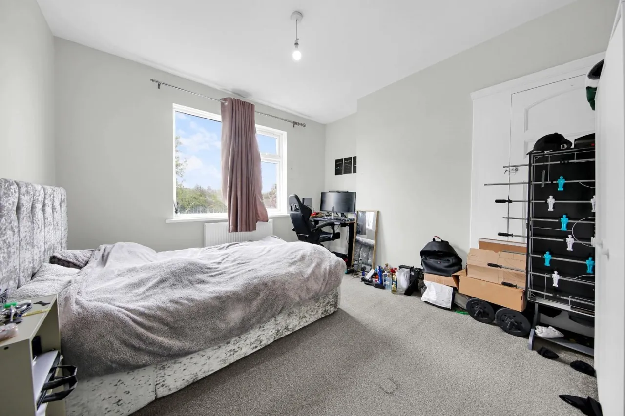 Whalebone Lane North, Chadwell Heath, RM6, photo 11