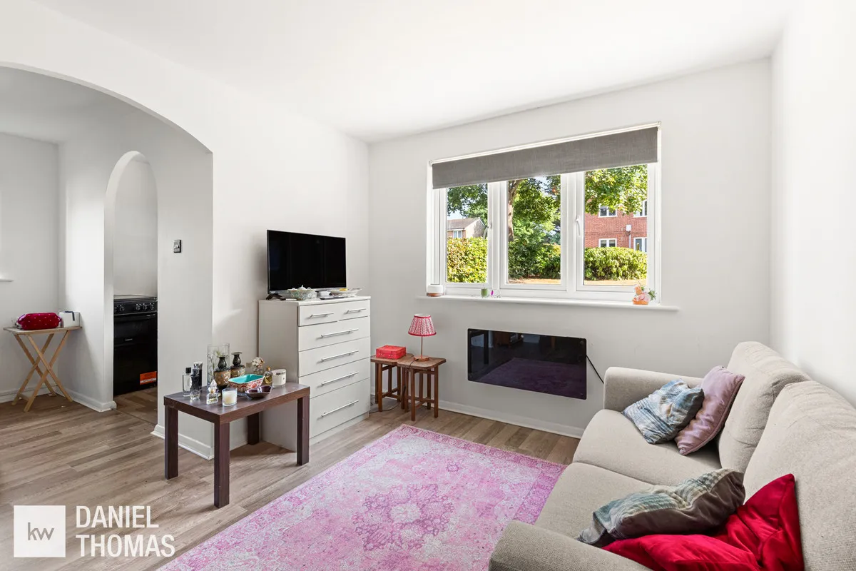 Howard Close, Waltham Abbey, EN9, photo 2