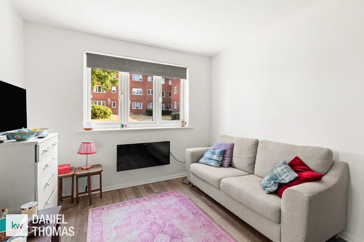 Howard Close, Waltham Abbey, EN9, photo 3