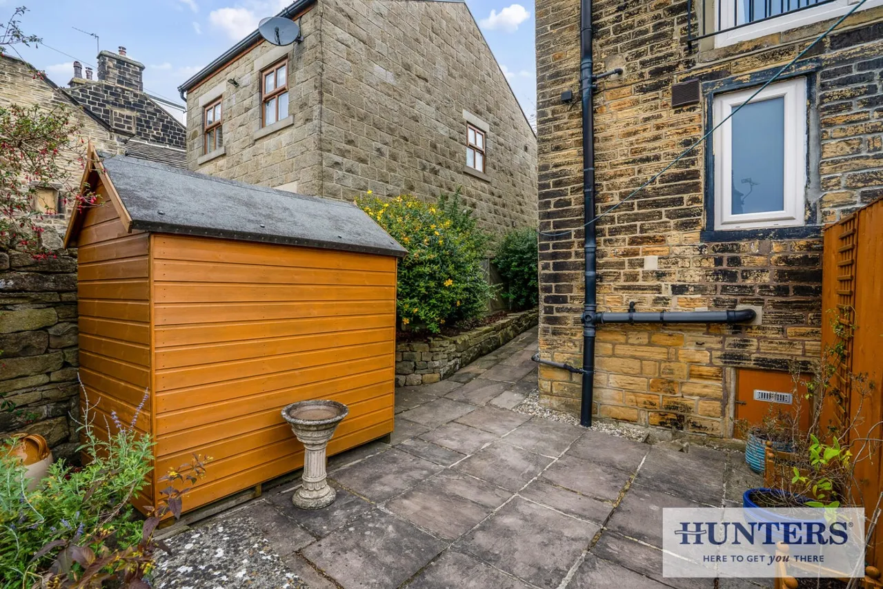 Town Street, Rawdon, LS19, photo 11