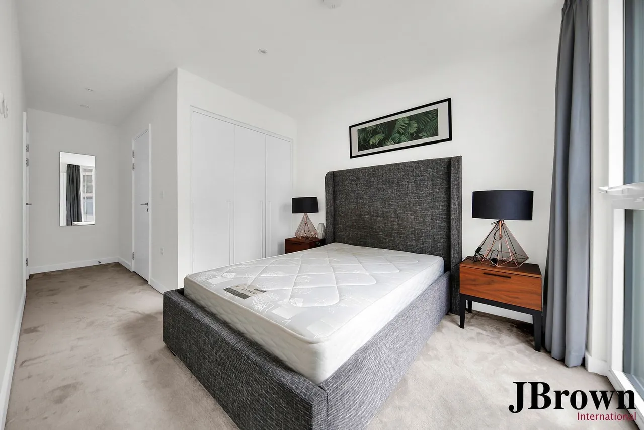 Admiralty Avenue, London, E16, photo 18