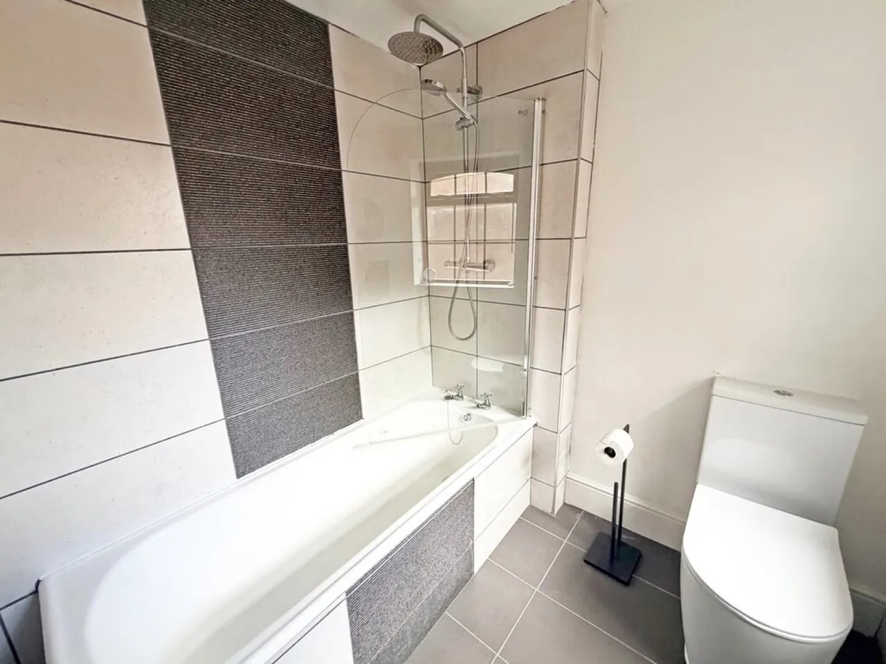 Lunts Heath Road, Widnes, WA8, photo 8