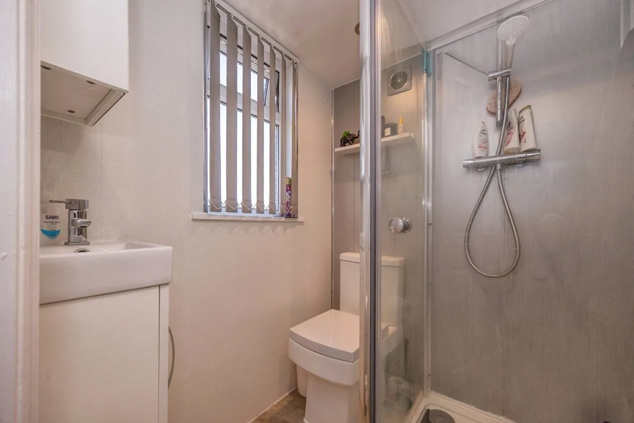 Littlegreen Avenue, Havant, PO9, photo 8
