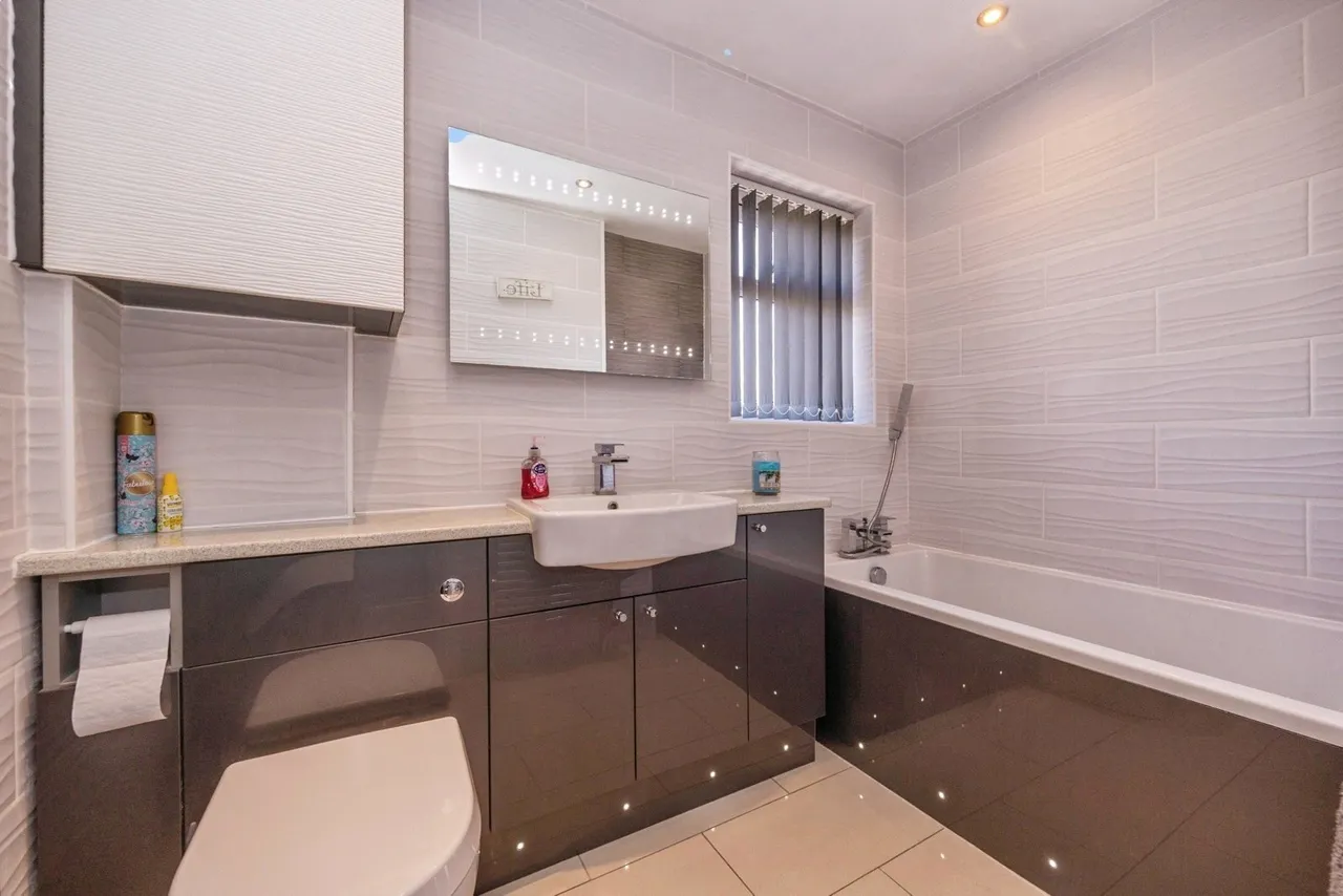 Littlegreen Avenue, Havant, PO9, photo 11