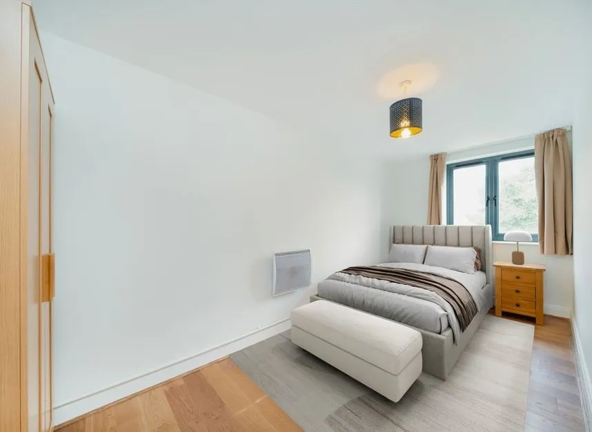 Regents Park Road, Camden Town, NW1, photo 5