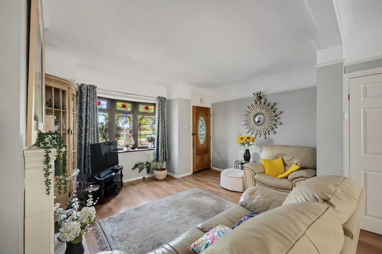 Swingate Lane, London, SE18 2HH, photo 5