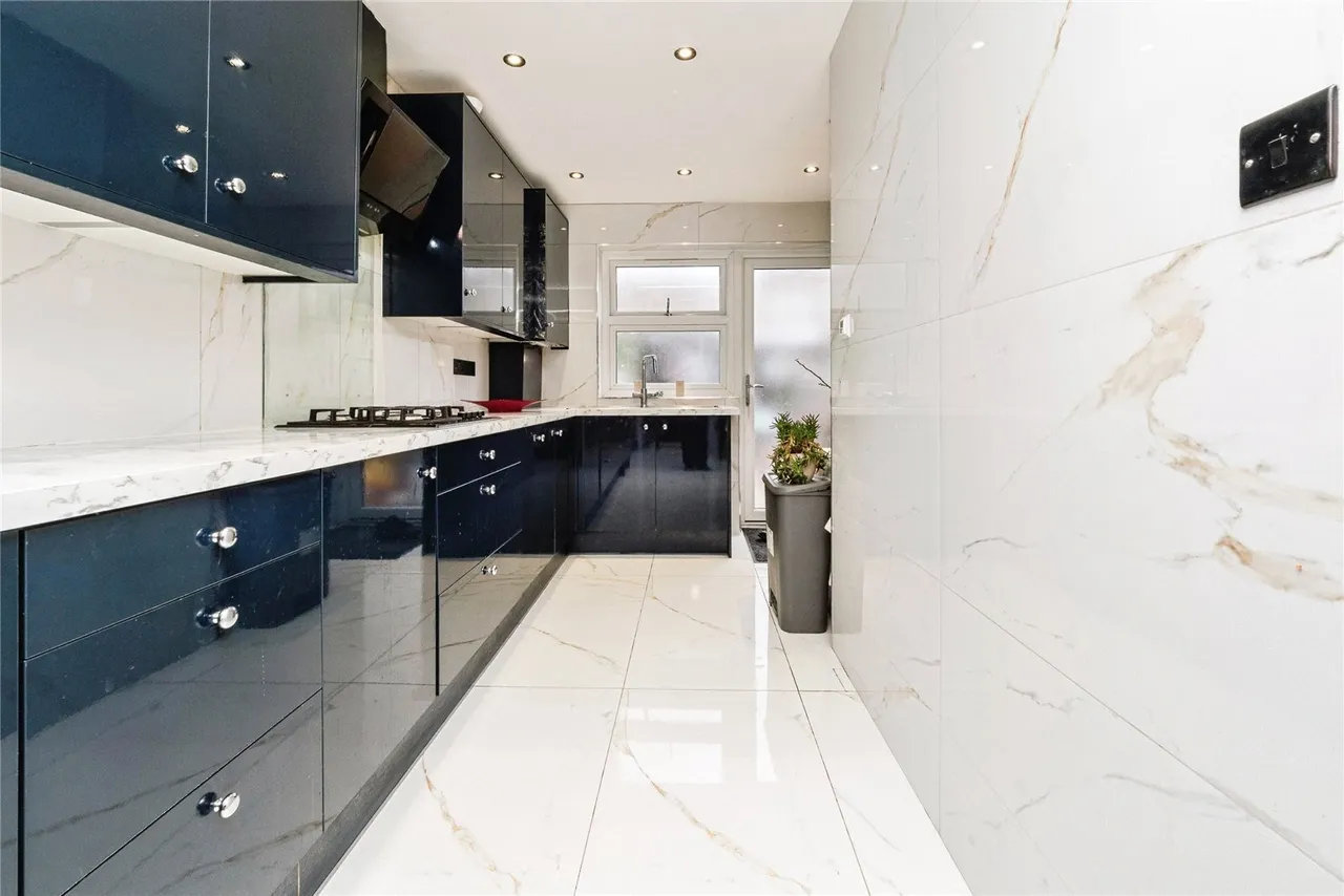 Caledon Road, East Ham, London, E6, photo 8