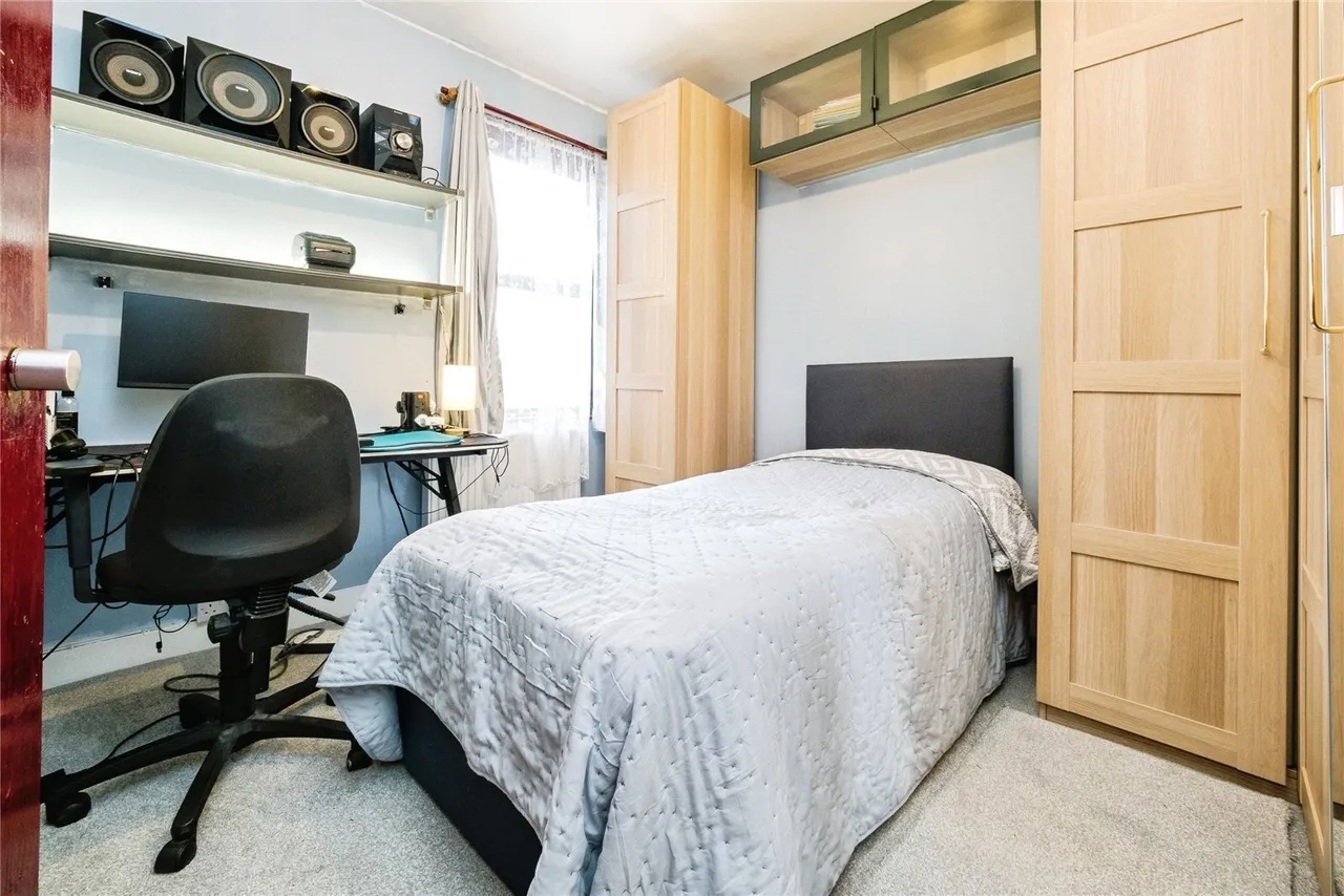 Caledon Road, East Ham, London, E6, photo 19