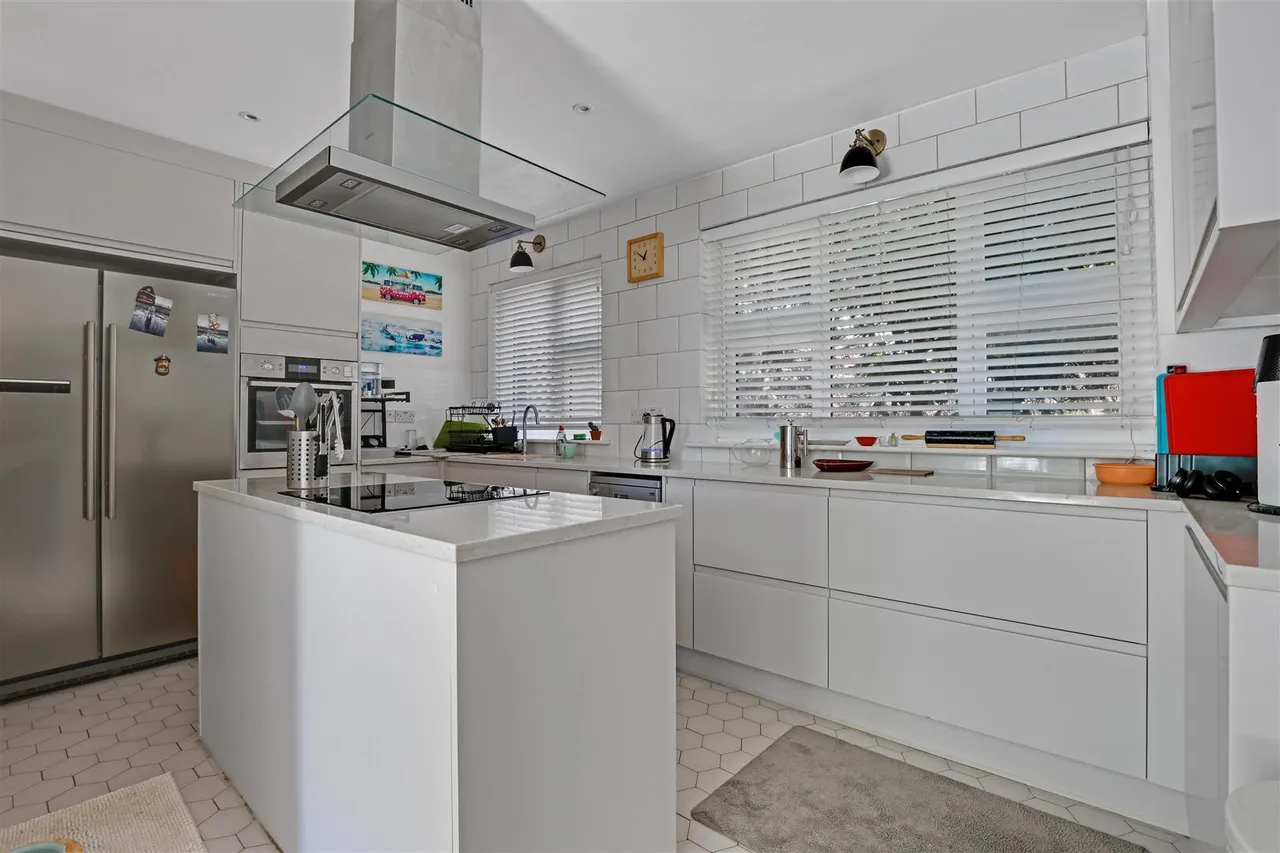 3 bed house for sale, Columbine Way, Lewisham, SE13