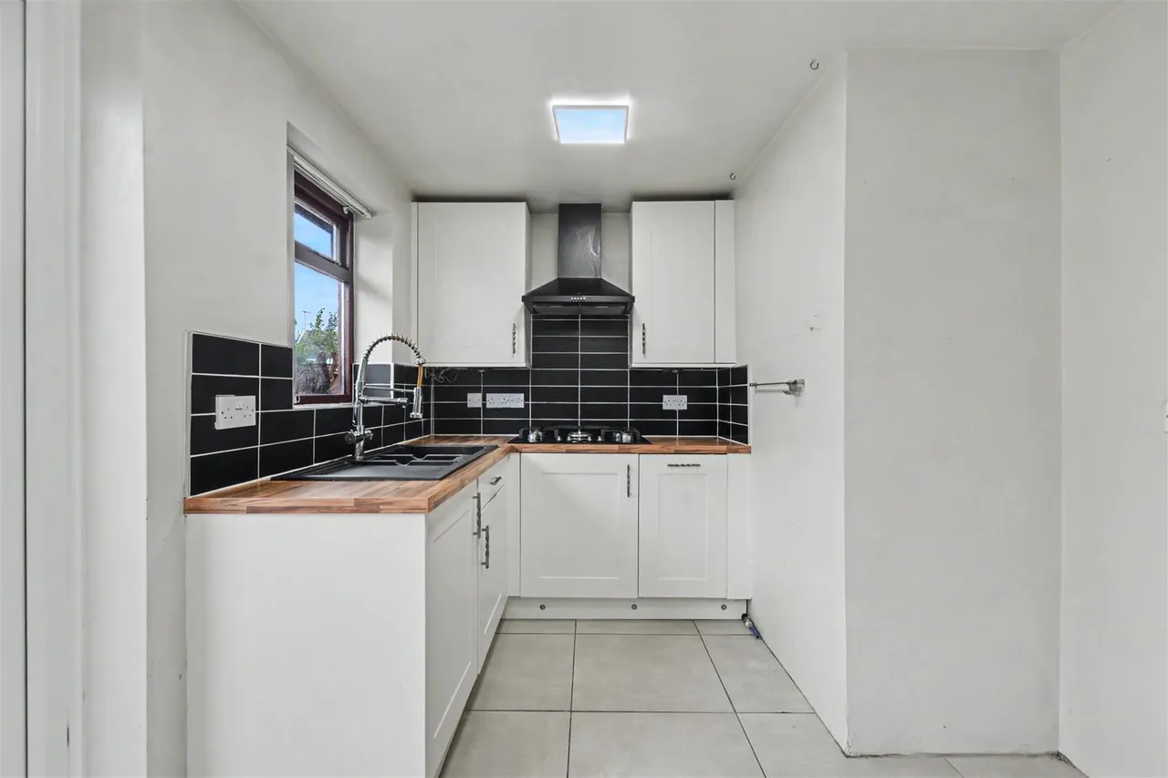 Elswick Drive, Beeston, NG9, photo 4