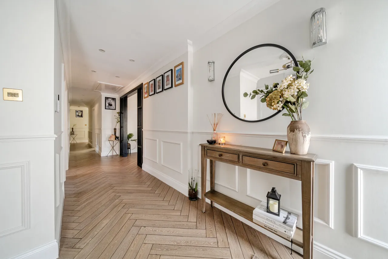 Coppermill Road, Wraysbury, TW19, photo 9