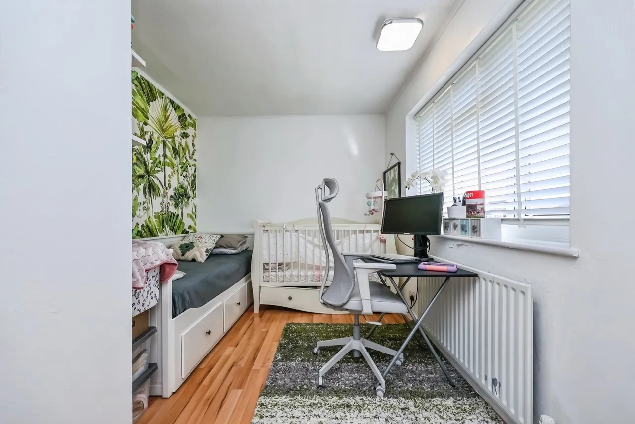 Waterdown Road, Clifton, Nottingham, NG11, photo 14