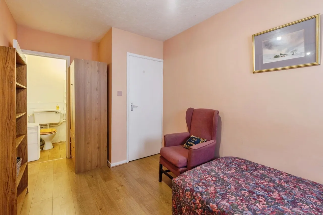 Westbury, ROCHFORD, Essex, SS4, photo 22