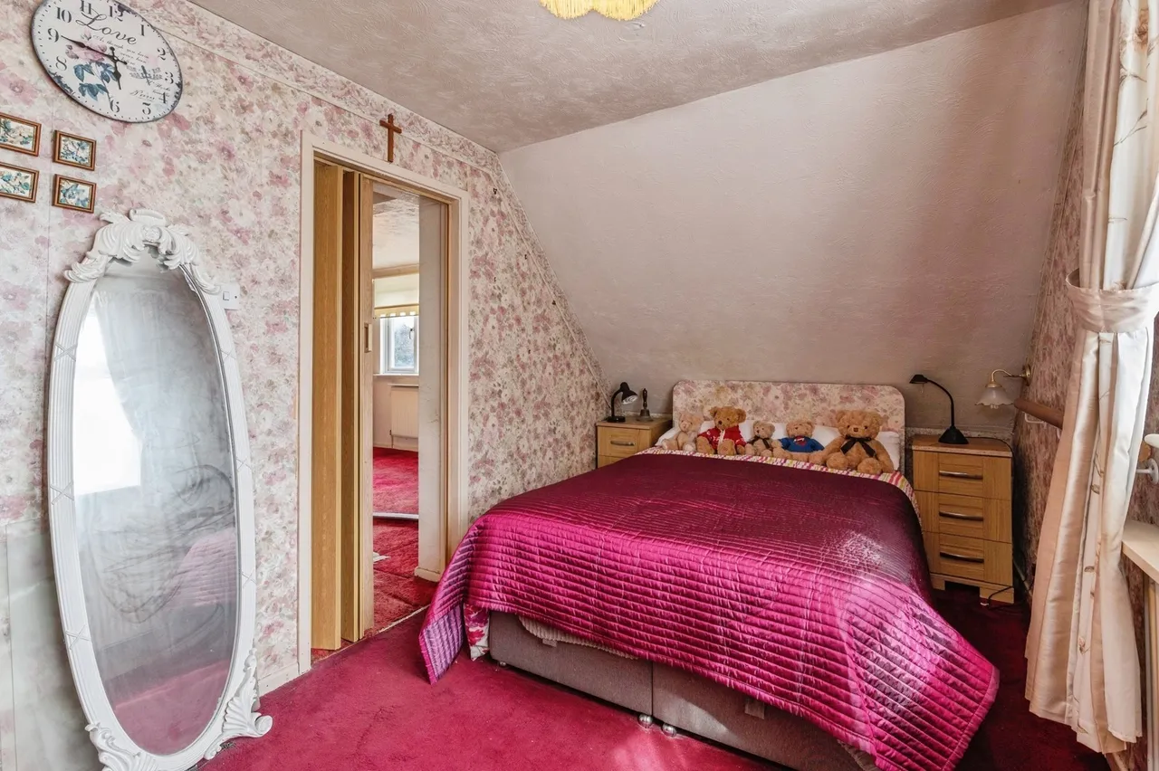 Westbury, ROCHFORD, Essex, SS4, photo 13