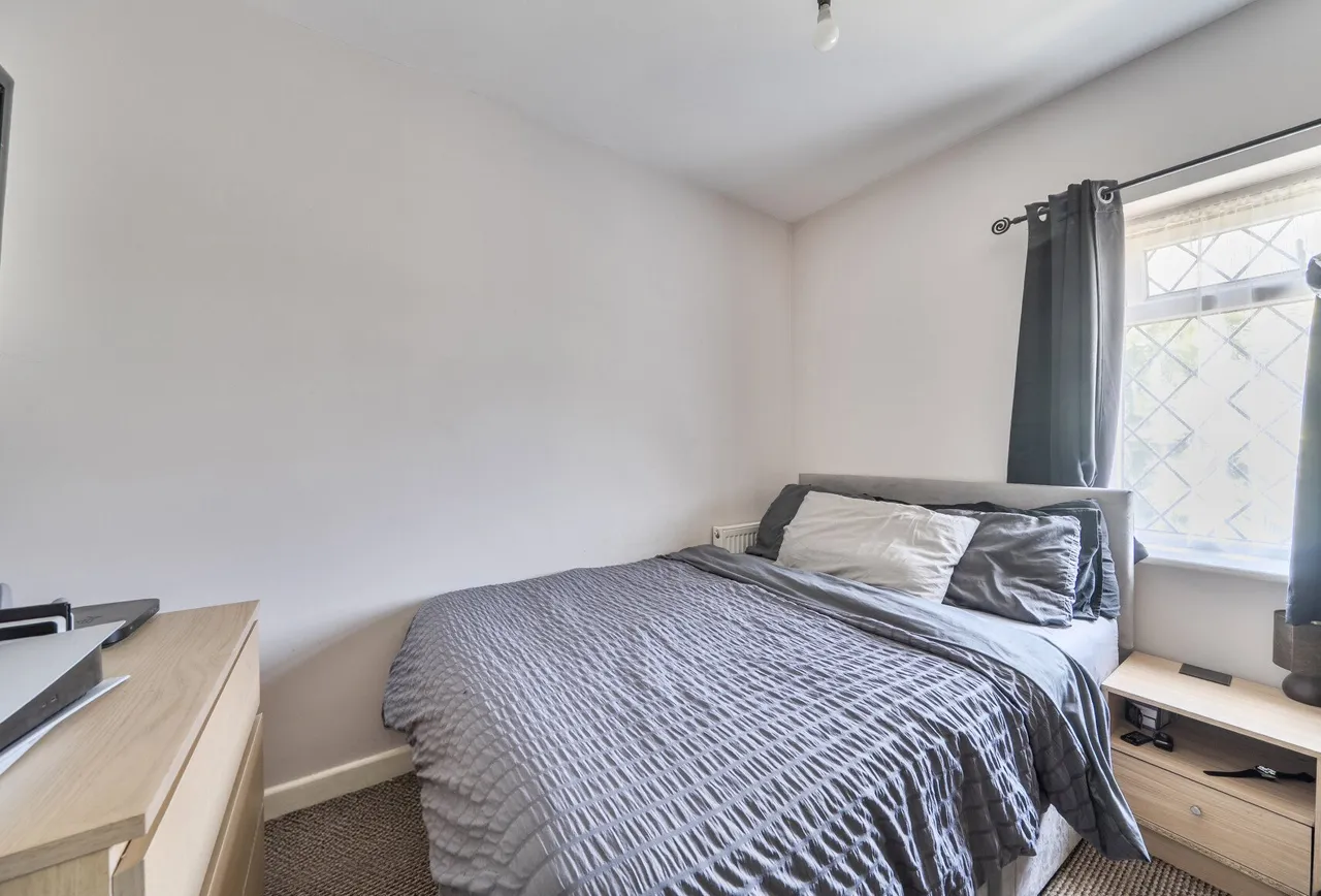 Camomile Avenue, Mitcham, CR4 3HT, photo 6