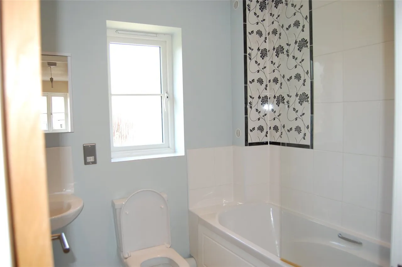 Sicklesmere Road, Bury St Edmunds, IP33, photo 6