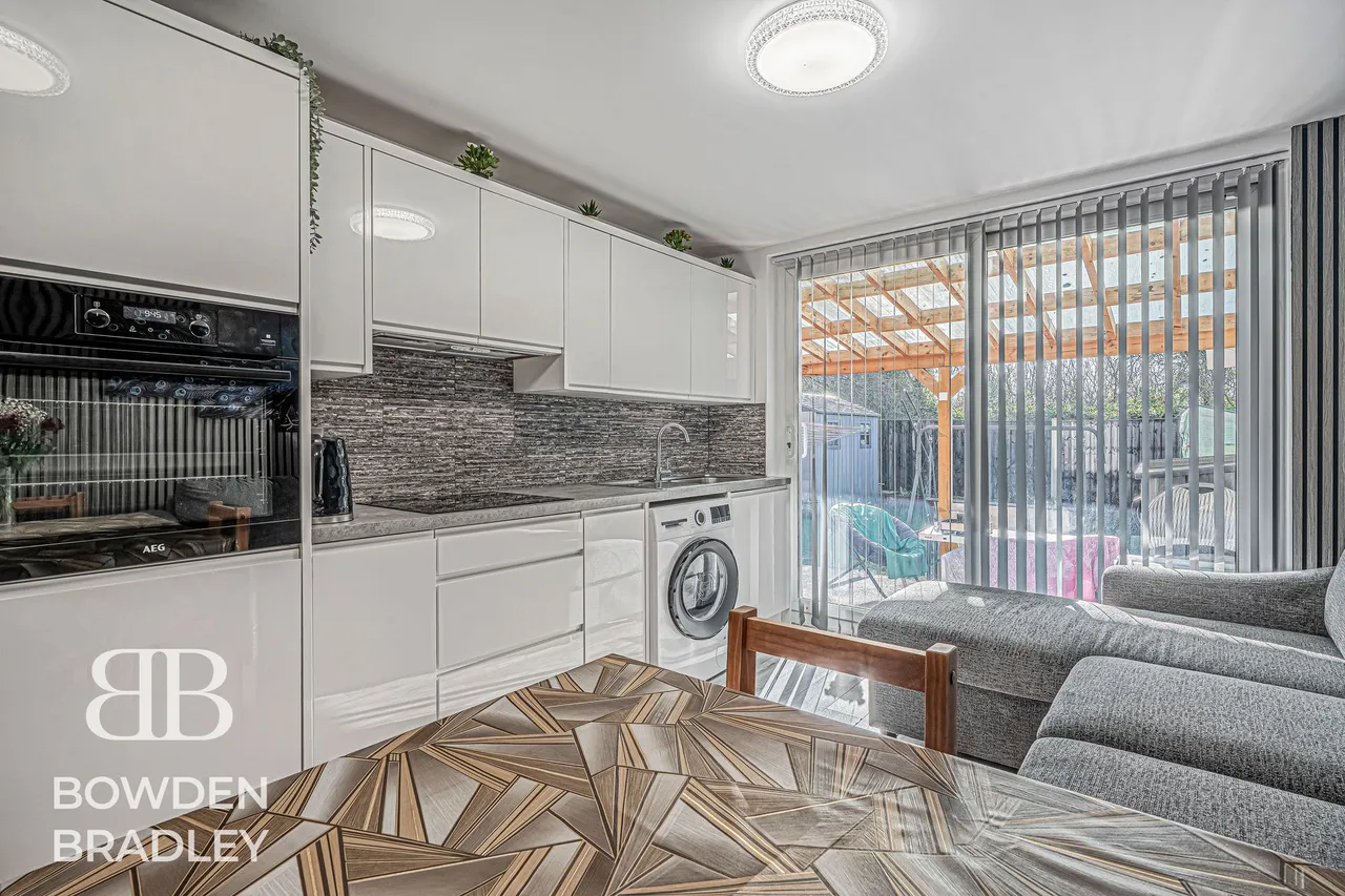 Walden Way, Hainault, IG6, photo 6