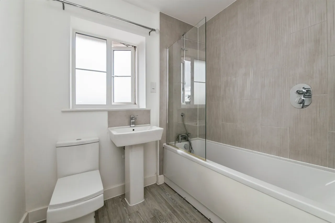 Hawthorn Place, Uffculme, Cullompton, photo 6
