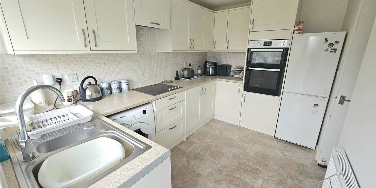 Copeland Close, Pensby, CH61, photo 3