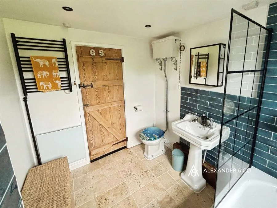 Winslow Road, Great Horwood, MK17, photo 18